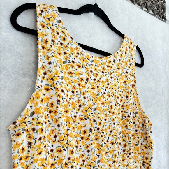 Yellow Daisy Summer Dress w/ Stretch! - Picture 3 of 5